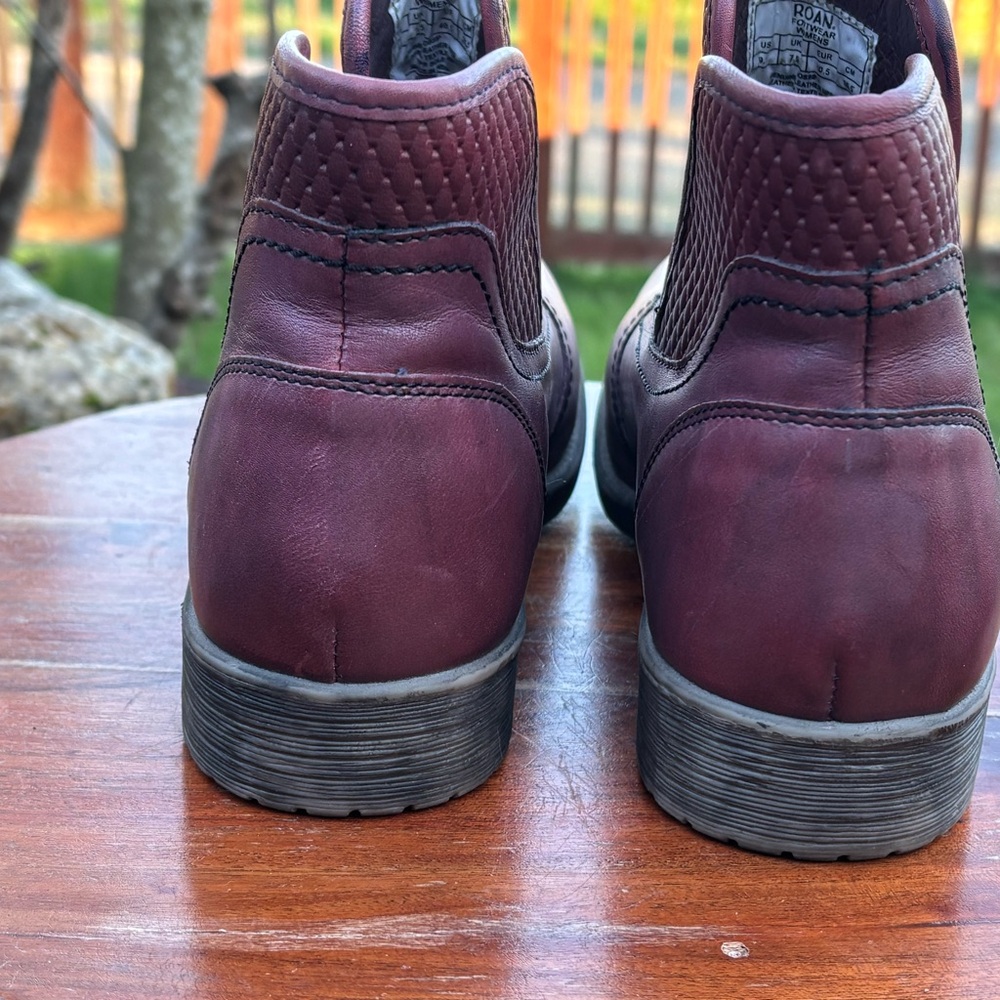 Roan Size 9.5 Women's Leather Ankle Boots. Very Soft Leather! - Picture 5 of 10